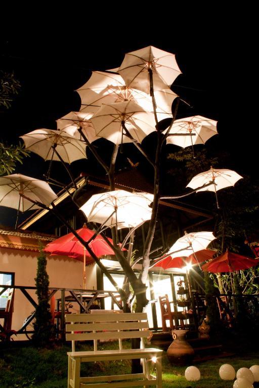 Hotel Baan Puang Petch Chiang Mai Exterior foto