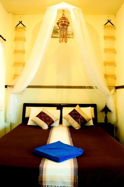 Hotel Baan Puang Petch Chiang Mai Zimmer foto