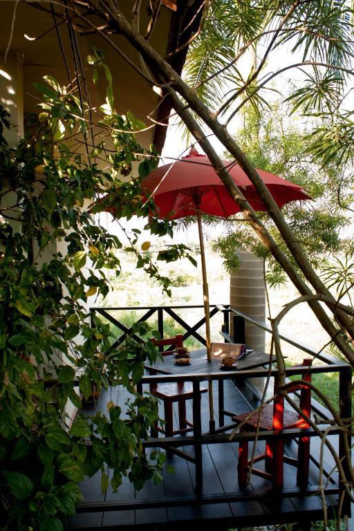 Hotel Baan Puang Petch Chiang Mai Exterior foto